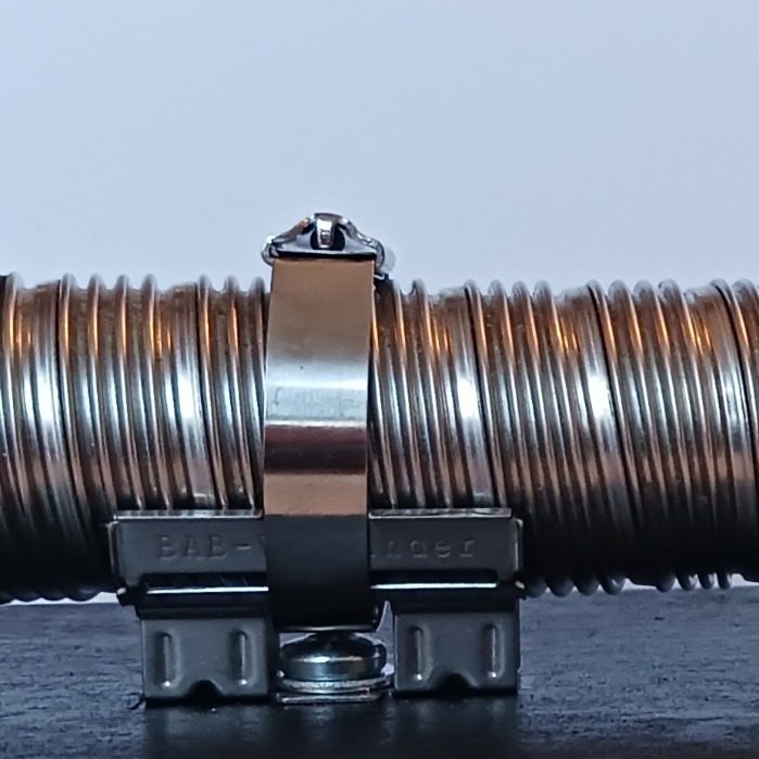 Kabelbinderhalter schraubbar | Profi-Schraubhalter 
Hochbelastbare Kabelbinderhalter & Schraubhalter für Industrie & Handwerk. 